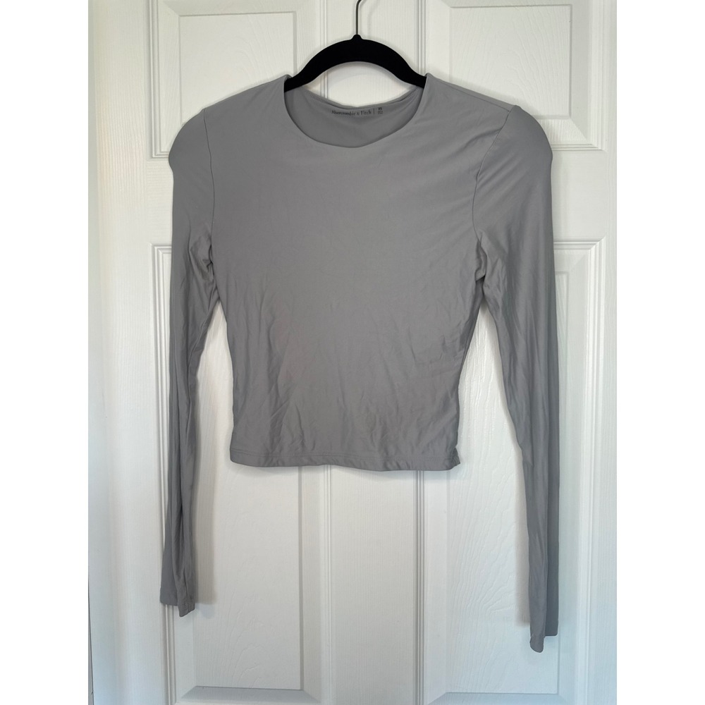Abercrombie & Fitch Essential Long Sleeve Crewneck Body Skimming Tee Grey XS